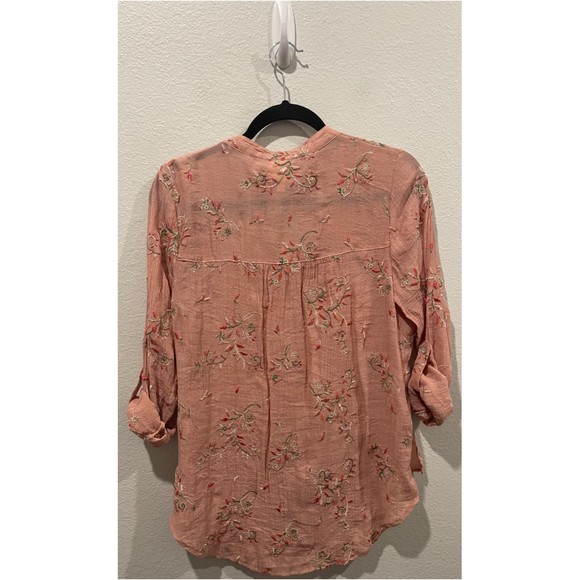 FIG AND FLOWER Dusty Peach Embroidered Floral Button Down Shirt - Picture 5 of 5